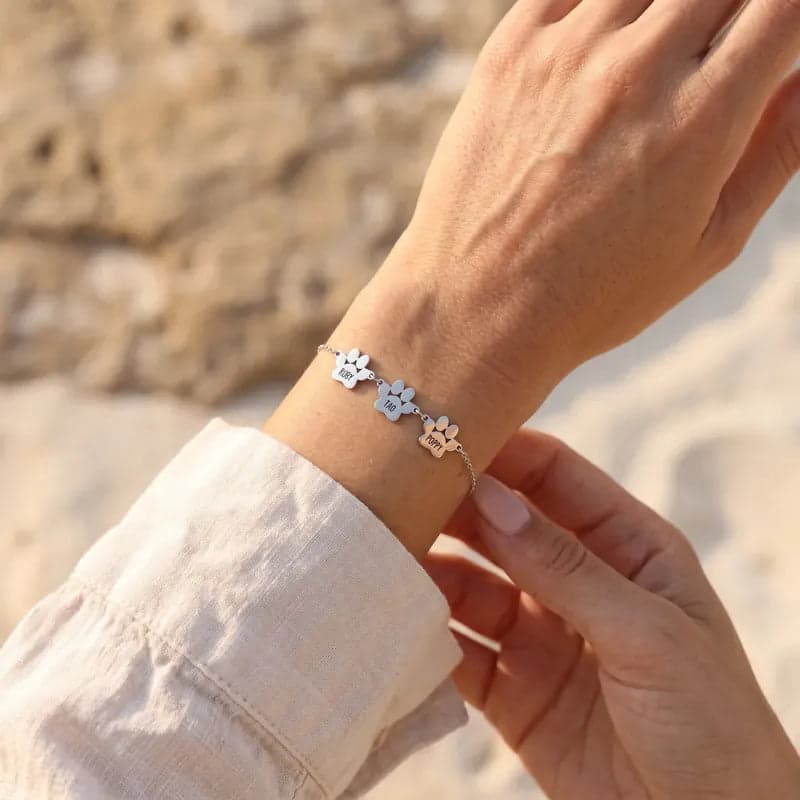 Il Bracciale Zampa d’Amore – Inciso con il suo nome